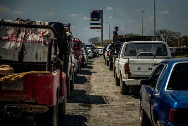 As Venezuela’s economy crumbles, gas shortages leave drivers waiting for hours to fill up their cars.