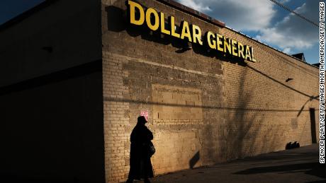 Dollar stores are everywhere. That&#39;s a problem for poor Americans