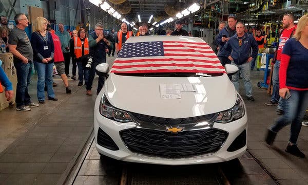 A General Motors plant in Lordstown, Ohio, where 1,700 hourly positions are to be eliminated.