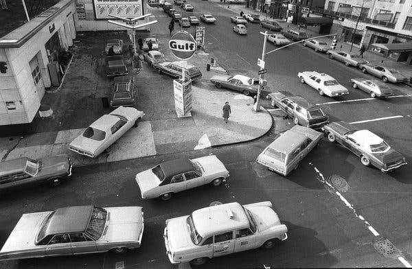 A gas line in December 1973 in New York City. Today, the U.S. is better protected from oil price shocks. 