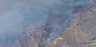 Fire engulfs mountainside above Otivar in Almuñécar