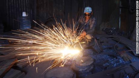 India&#39;s economic growth rate has halved in just three years