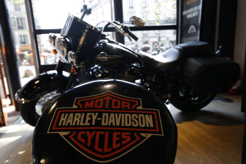 The logo of U.S. motorcycle company Harley-Davidson is seen on one of their models at a shop in Paris, France, August 16, 2018. REUTERS/Philippe Wojazer