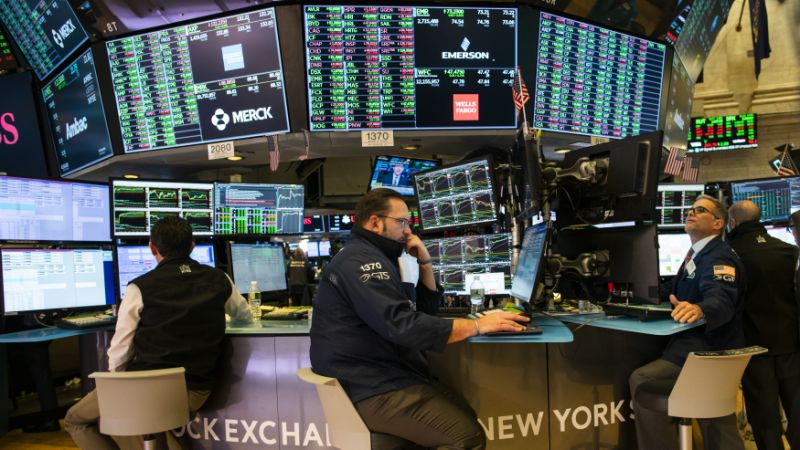 NEW YORK, NY - FEBRUARY 04: Traders work on the floor of the New York Stock Exchange (NYSE) on on February 4, 2020 in New York City. The markets rebounded after a fall last week on coronavirus fears. (Photo by Eduardo Munoz Alvarez/Getty Images)