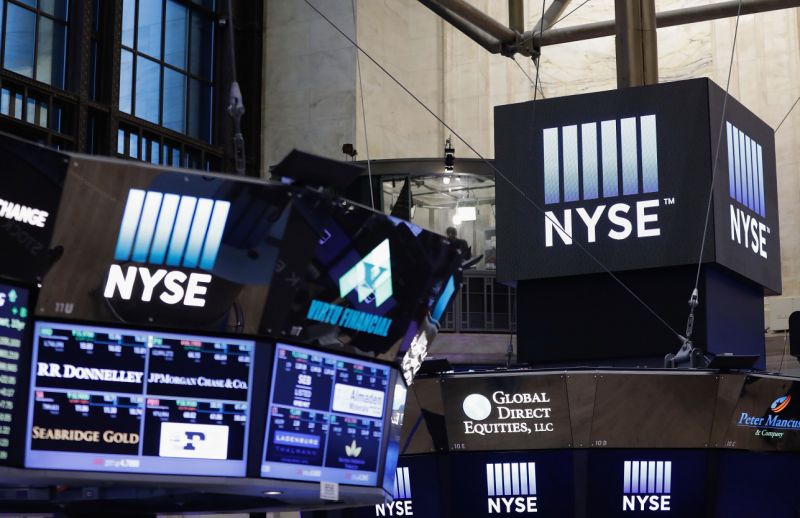 NEW YORK, NY - SEPTEMBER 19: Mayor of London Sadiq Khan rings the New York Stock Exchange Closing Bell at New York Stock Exchange on September 19, 2016 in New York City. (Photo by John Lamparski/Getty Images)