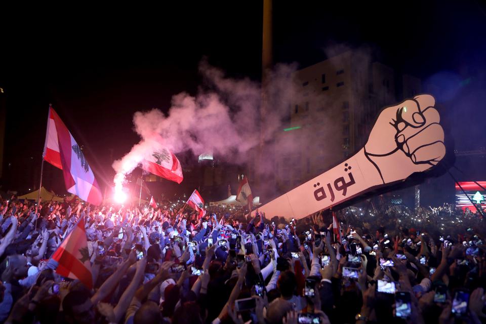 TOPSHOT-LEBANON-POLITICS-PROTESTS