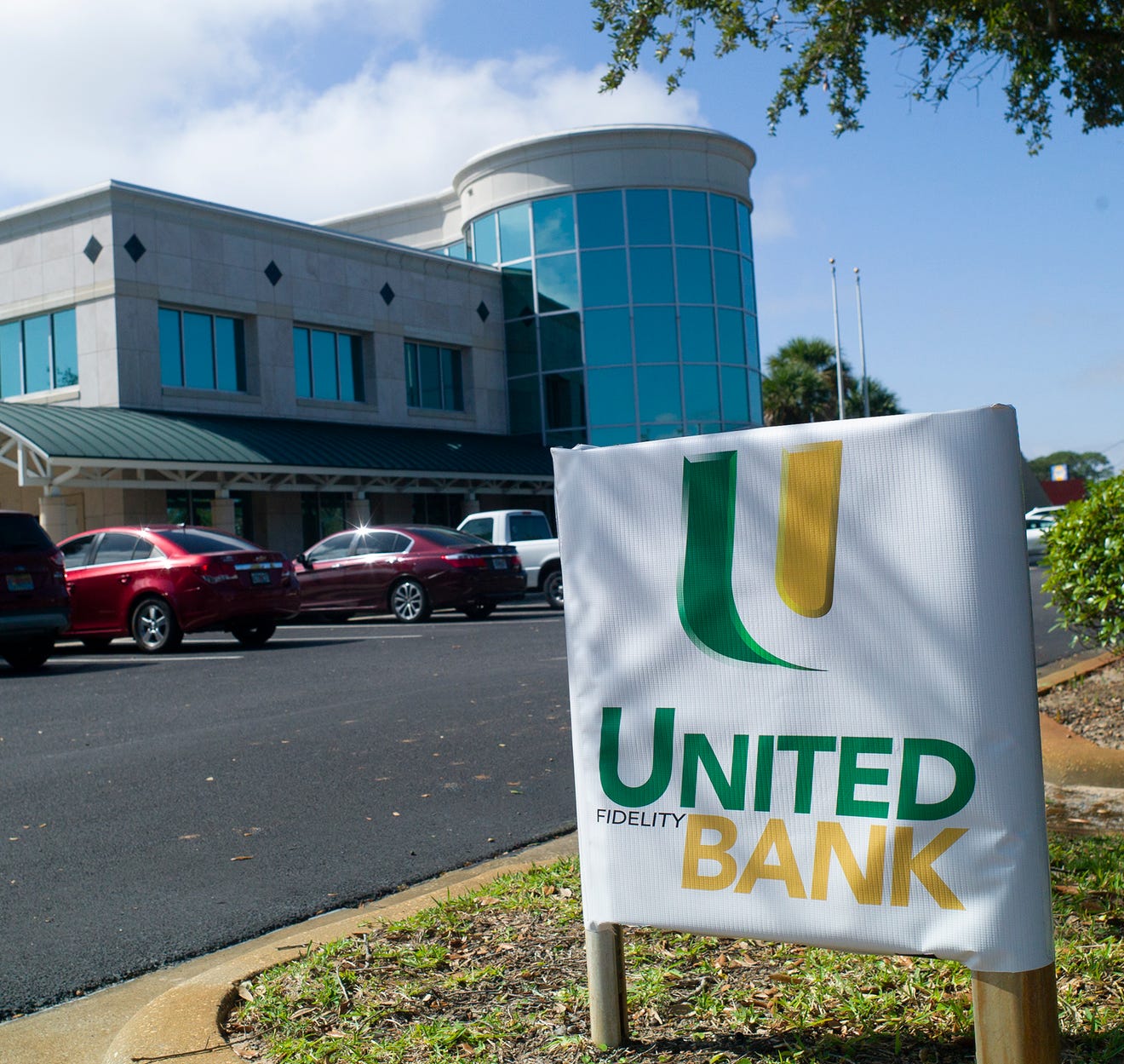 First City Bank Of Florida Is Forced To Close Its Doors – The Northwest ...